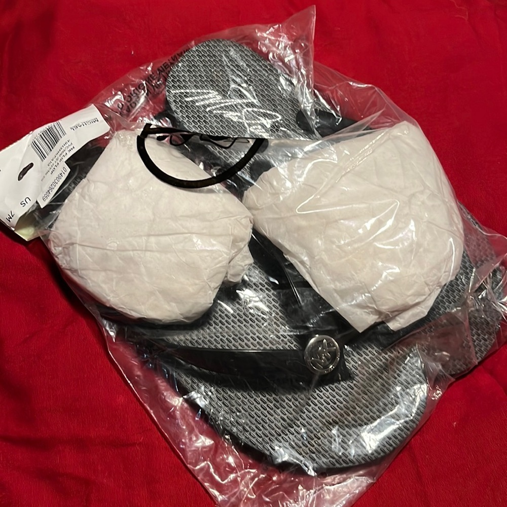 Michael Kors, flip-flops, mini Jetset, MK signature